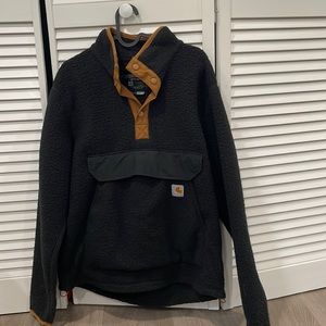 Carhartt Men’s pullover fleece sweater.